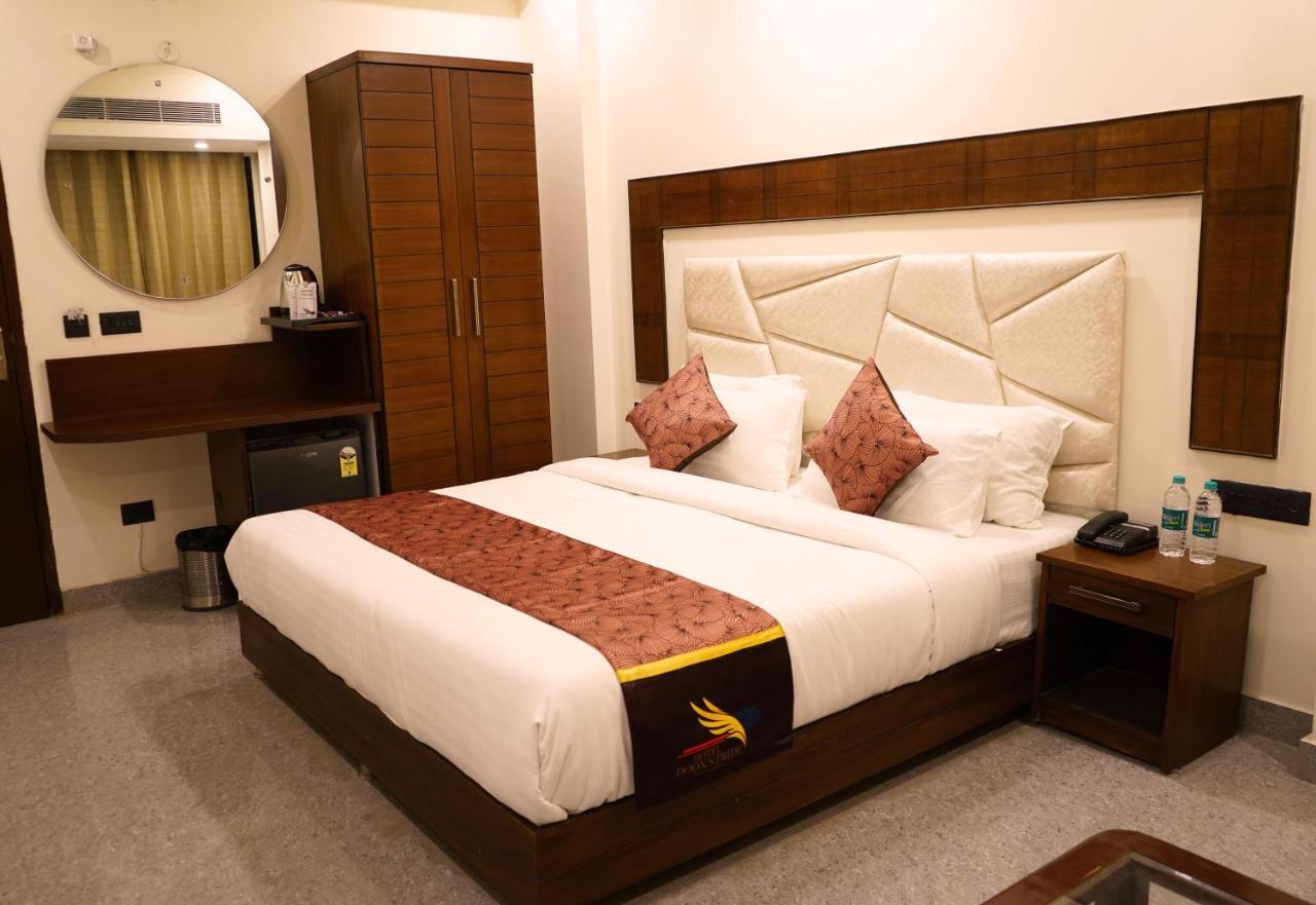Hotel Doon'S Pride Dehradun Esterno foto